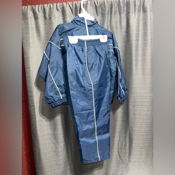 Toddler Nike Braves Team Track Suit - Picture 4 of 4